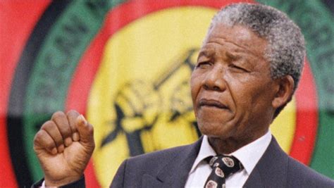 Cuộc Kháng Nghịch vũ trang chống Apartheid đã kết thúc bằng sự ra đi của Nelson Mandela, một biểu tượng về lòng dũng cảm và công lý xã hội.